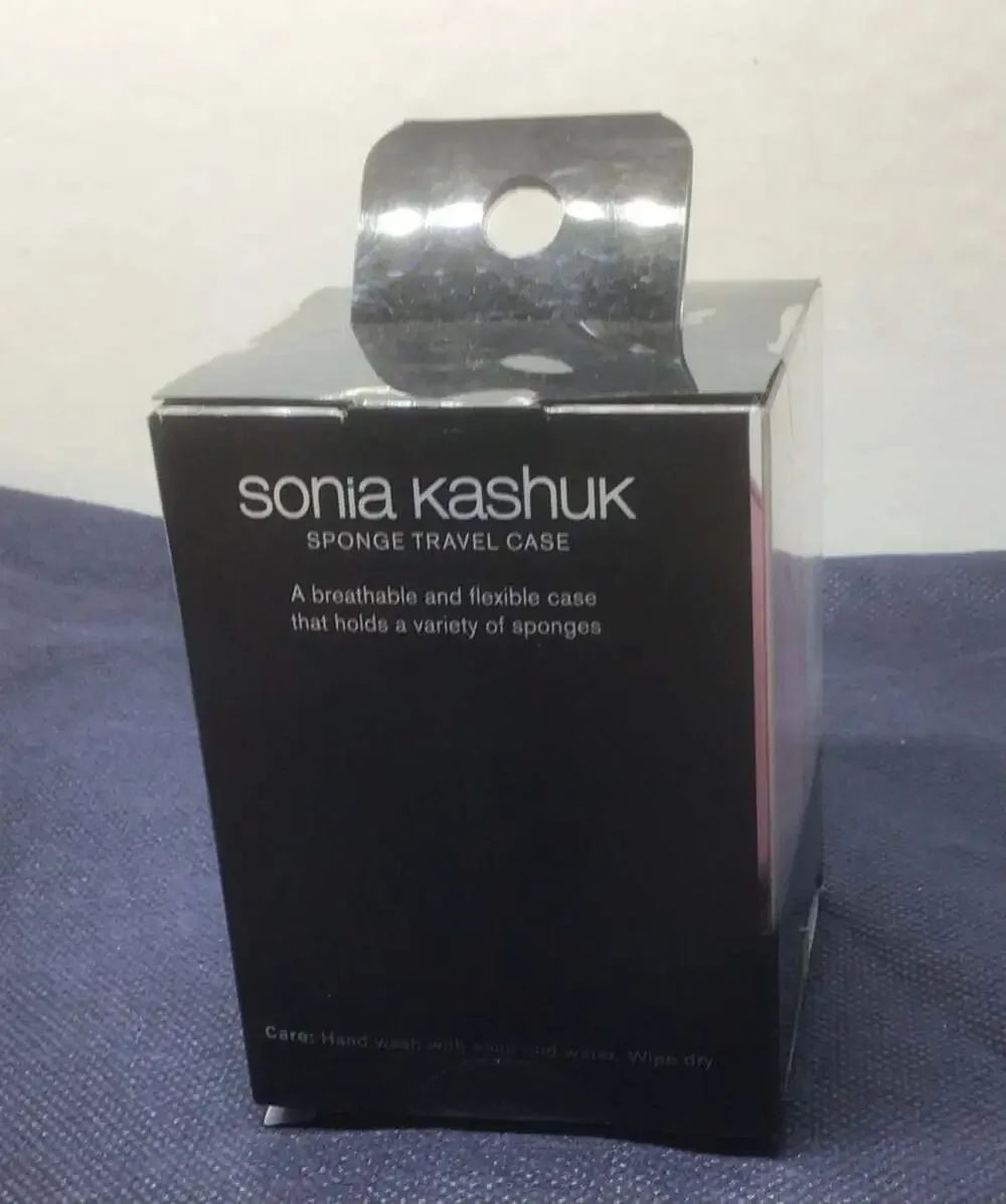 Sonia Kashuk Silicone Sponge Travel Case Pink